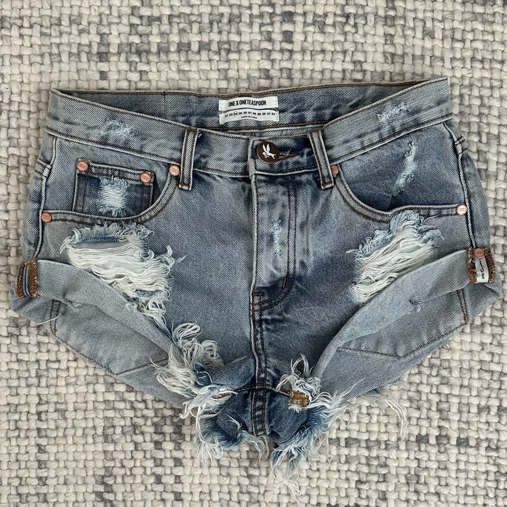 One by One Teaspoon Bandits Distressed Shorts 24